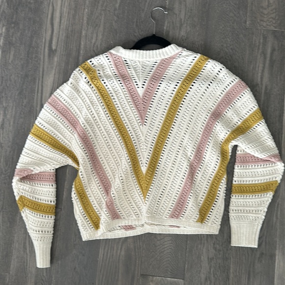 Reitmans sweater - Picture 3 of 3